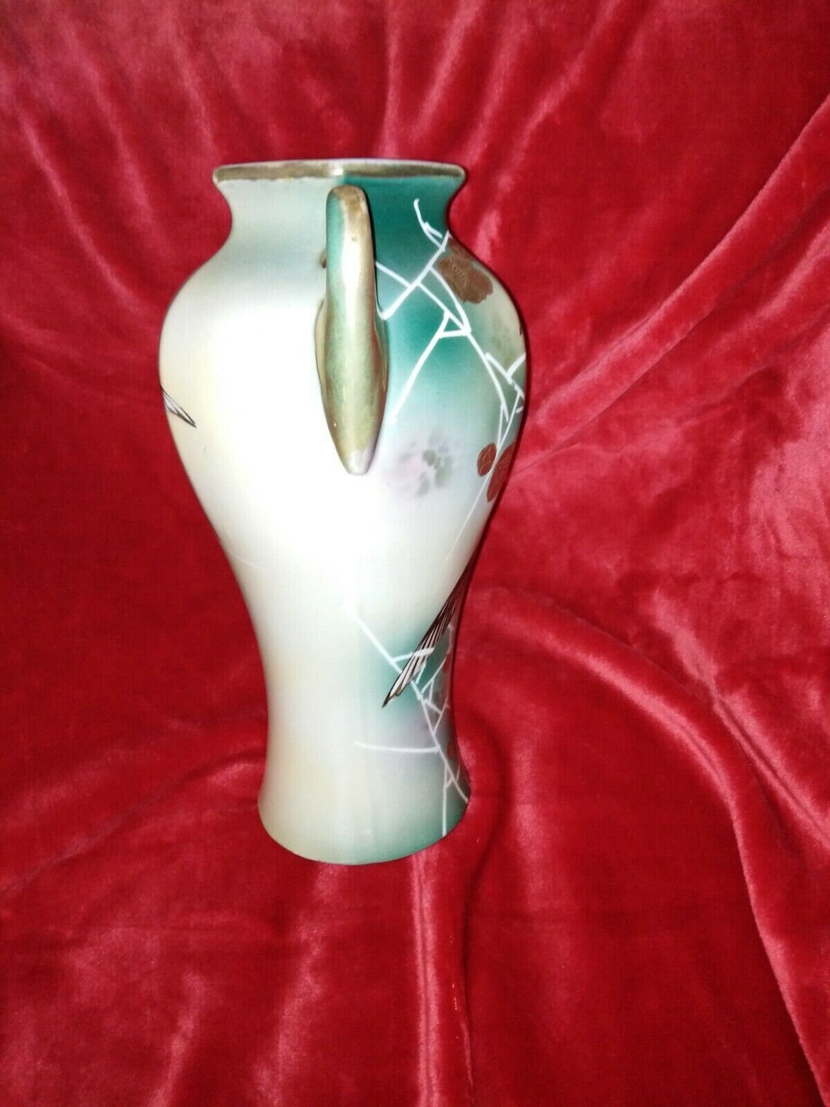 bird pattern vase