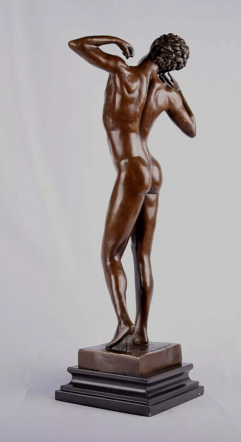 Statuette en bronze homme nu