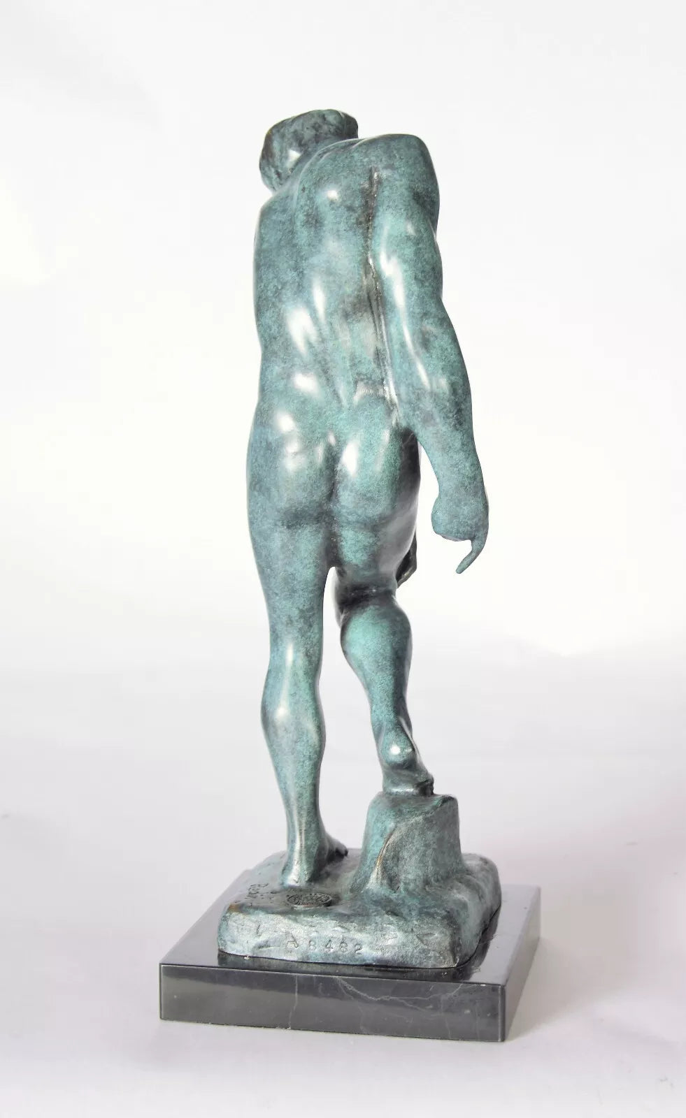 Statuette en bronze-patine-verte-socle-marbre-homme nu-Adam